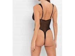 Venus body ze stringami i elegancką siateczką 48/50.